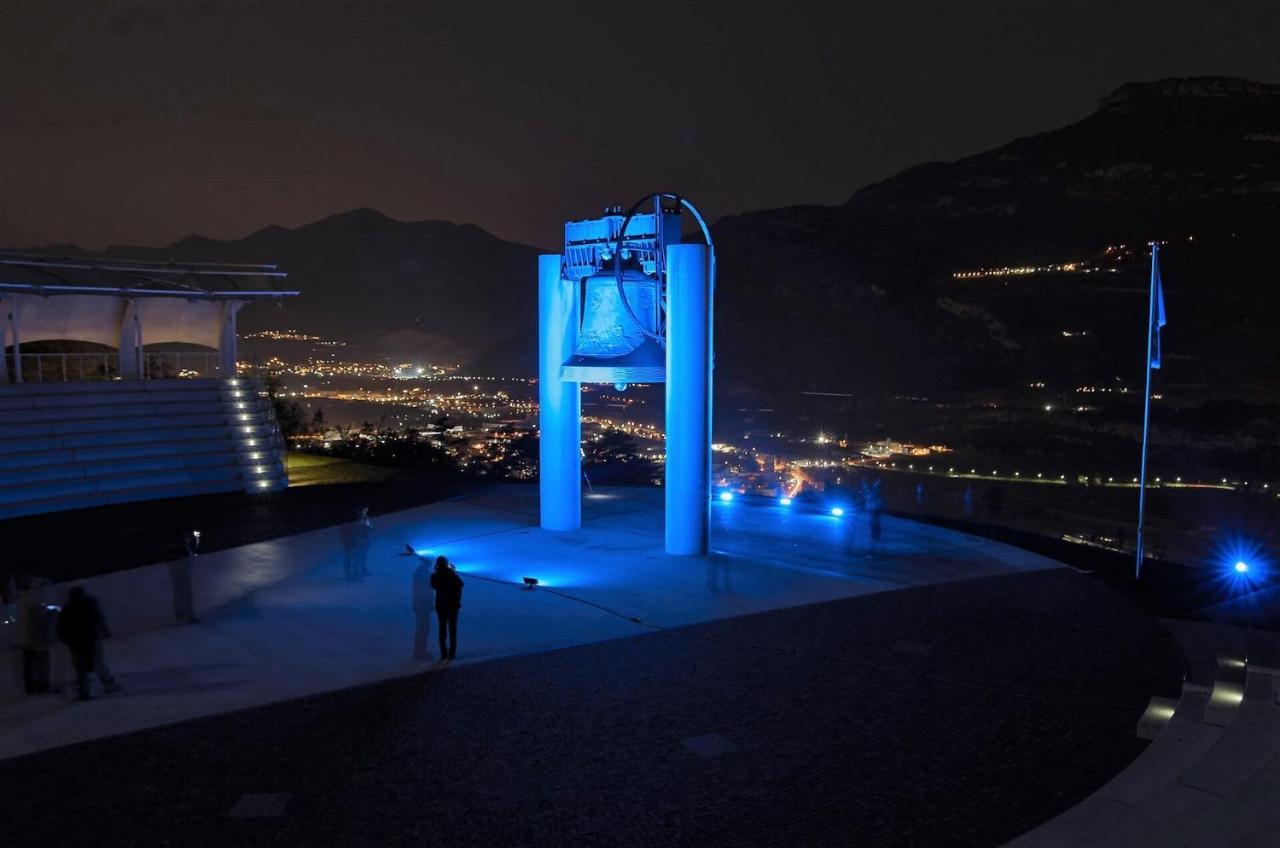 Mazzini, 30 Nord Appartement Rovereto  Buitenkant foto